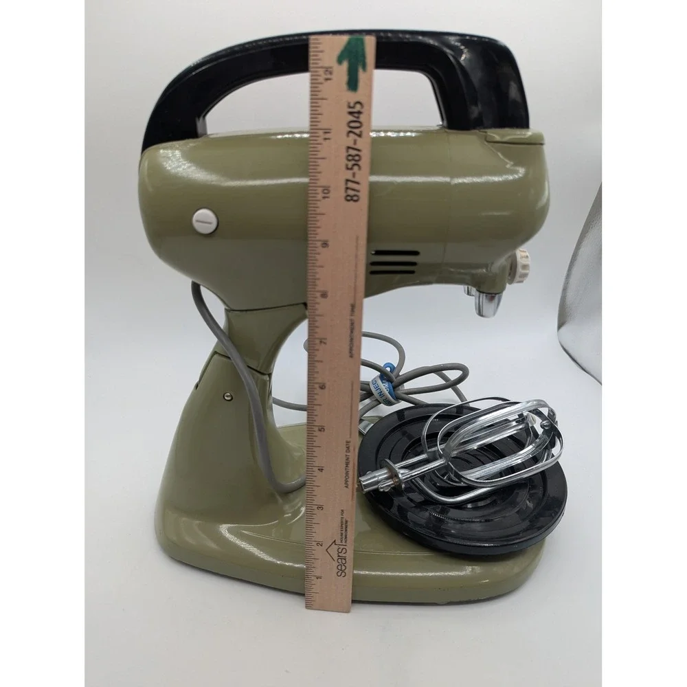 Vintage Hamilton Beach Scovill Avocado Green 10 Speed Stand Mixer MCM 1970s